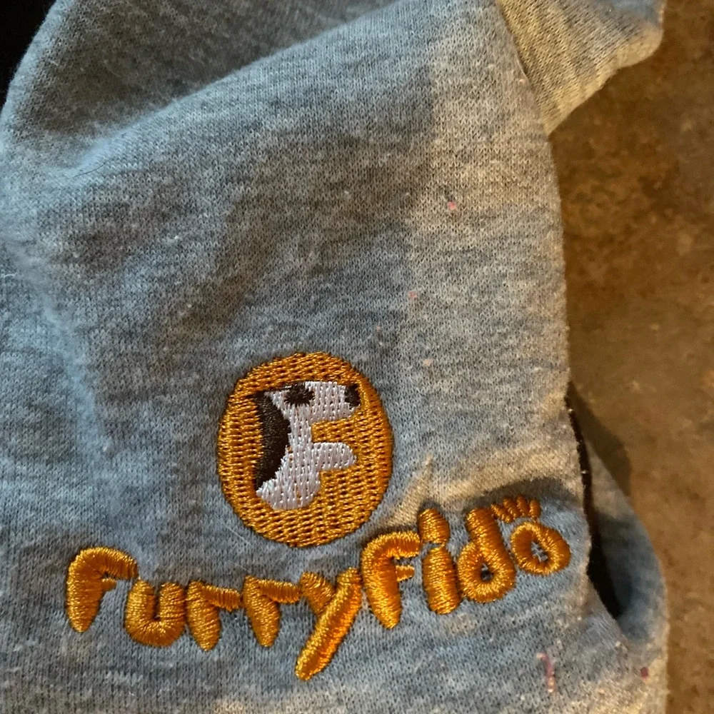 Furry Fido Gray Reversible Pet Sling